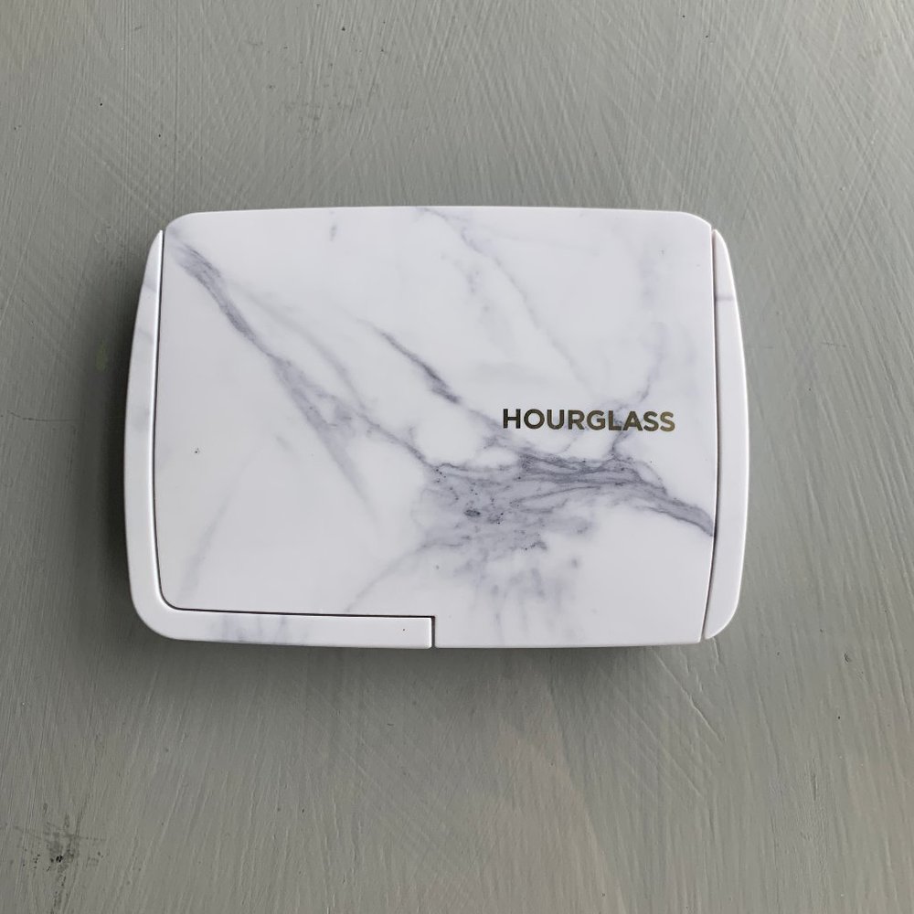 Hourglass Ambient Lighting Marble Palette